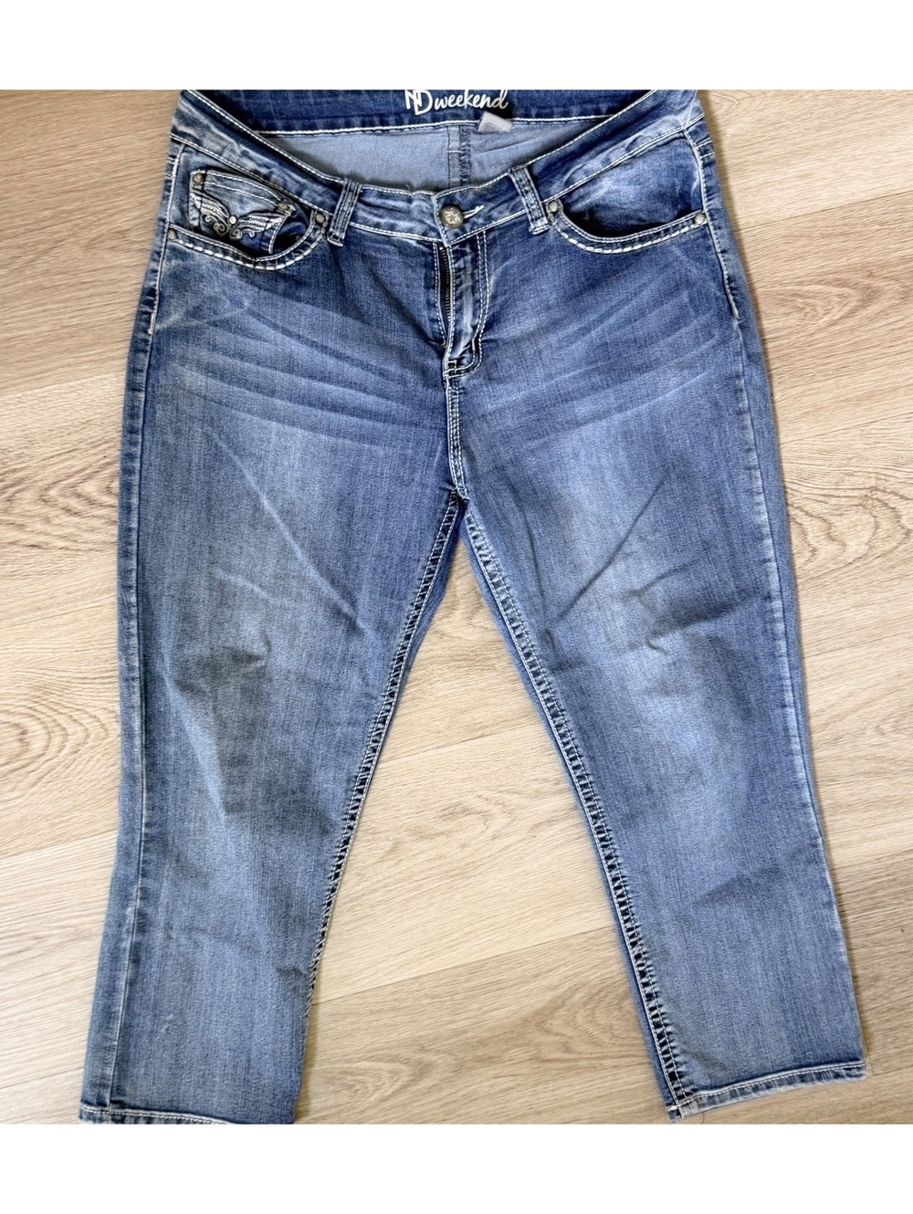 ND Weekend Women’s Embroidered Blue Denim Capri Jeans Size 14